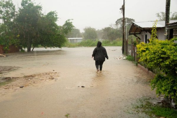 Intensas lluvias en Ituzaingó dejaron 50 familias evacuadas