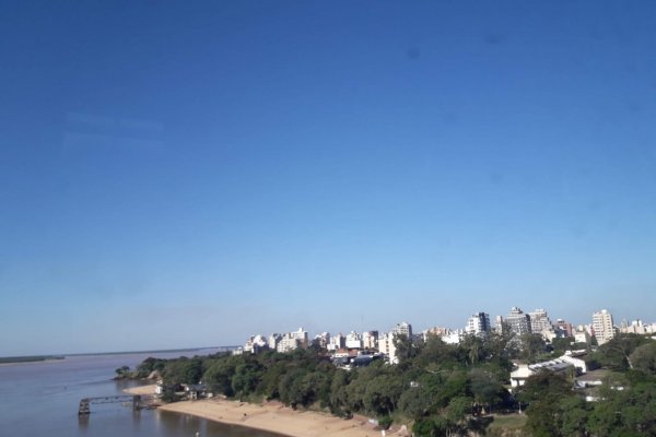 Mitad de semana con cielo totalmente despejado y máxima de 35ºC