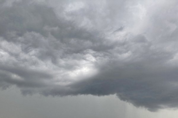 Miércoles de cielo nublado y probabilidad de tormentas en Corrientes