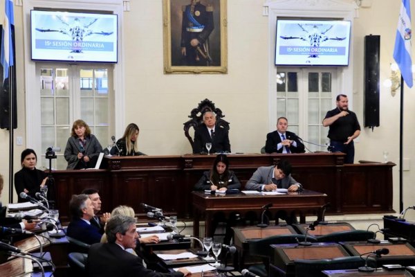 Diputados aprobó proyecto para viviendas dignas en un barrio de  Mercedes