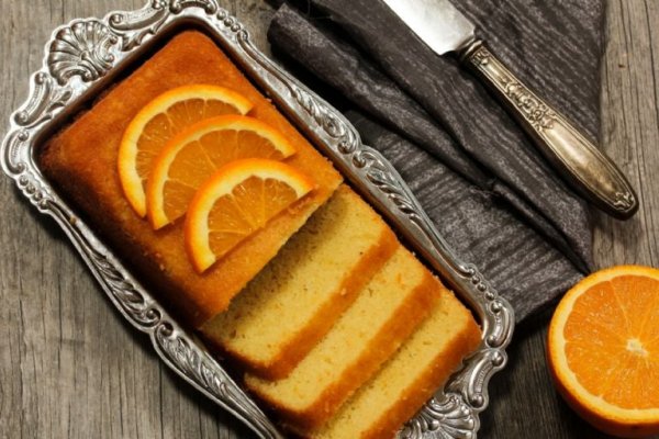 Bizcochuelo de naranja sin leche para sorprender