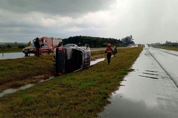 Despiste y vuelco: correntino protagonizó un siniestro vial en Entre Ríos