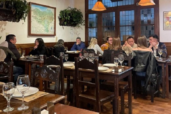 Rosario, de gira Bon Vivant: un viaje gastronómico a las costas vascas