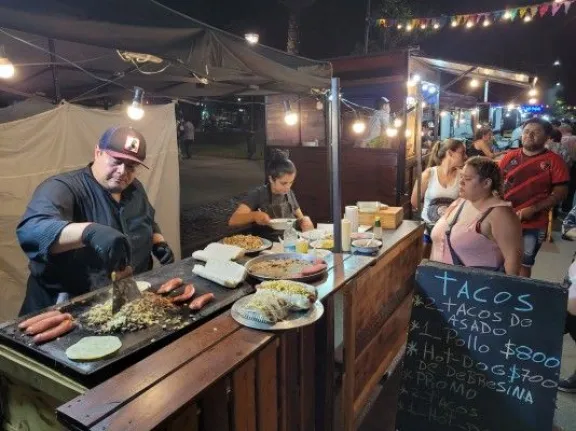 La Feria Gourmet ofrece gastronomía y espectáculos gratuitos este domingo