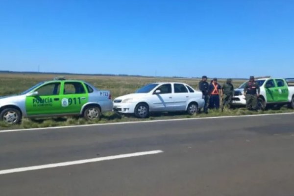 Corrientes: hallan abandonado un auto robado en Buenos Aires