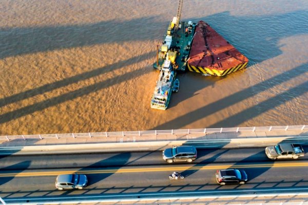 Destacan navegabilidad y seguridad en el cruce del puente Chaco-Corrientes