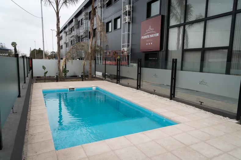 Abrió el hotel de la Terminal Mendoza: el primero del país en funcionar dentro de una estación