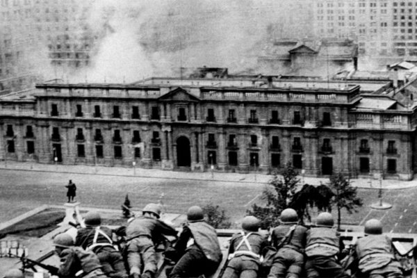 Los septiembres: golpes, atentados, y este año primavera en Guatemala