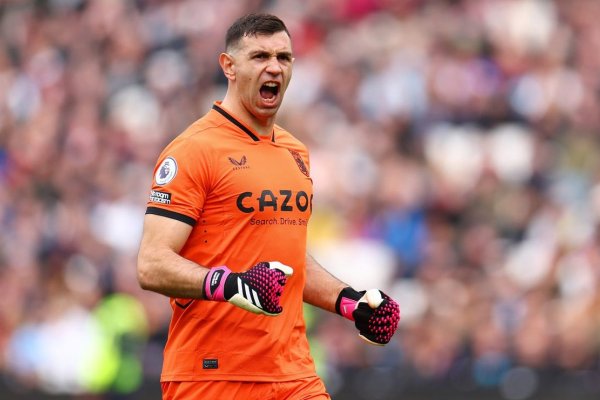 Rendidos a sus pies: el video que Aston Villa le dedicó a Dibu Martínez