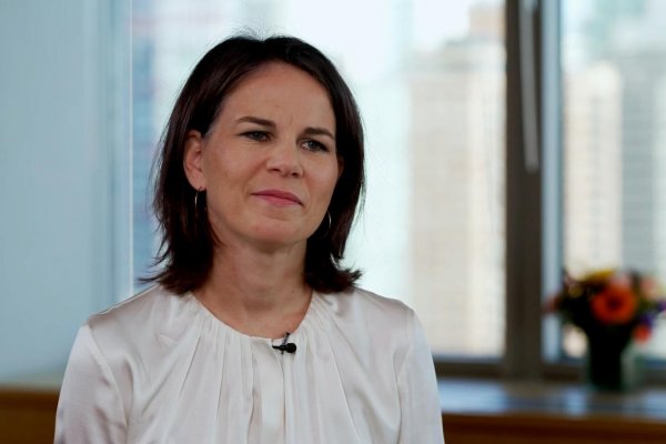 Ministra de Asuntos Exteriores de Alemania advierte que si Rusia gana, 