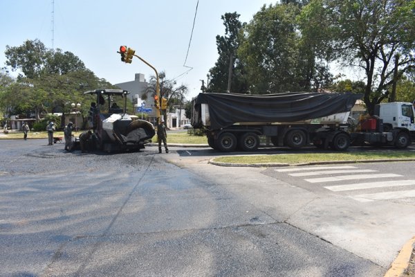 Repavimentación de la calle Cocomarola, entre las avenidas Gobernador Ruiz y Pujol