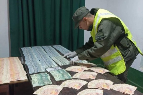 Interceptan a un paraguayo en Corrientes que se desplazaba con millonario botín