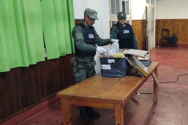 Gendarmería decomisó 14 kilos de marihuana en dos procedimientos