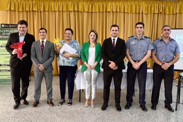 Charla sobre “Violencia contra las mujeres: avances y perspectivas”