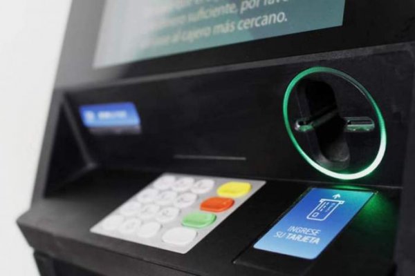 Comienza el pago de sueldos para estatales de Corrientes