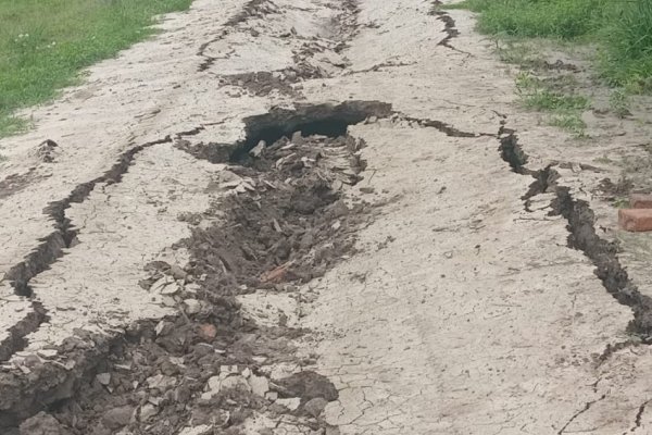 Quejas de vecinos por calles intransitables en Riachuelo