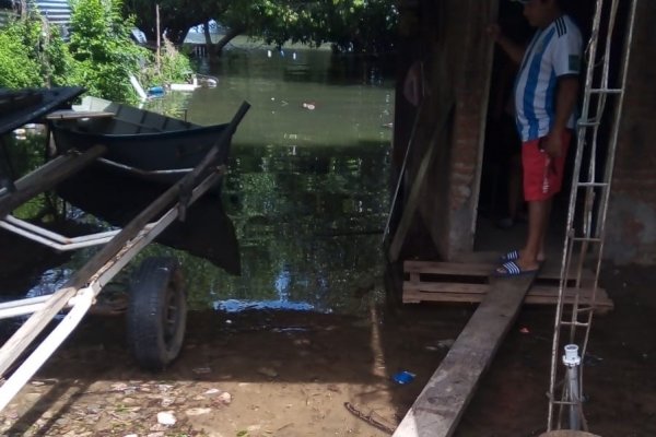 Desgarrador testimonio de una familia correntina inundada: Esperando hasta lo último