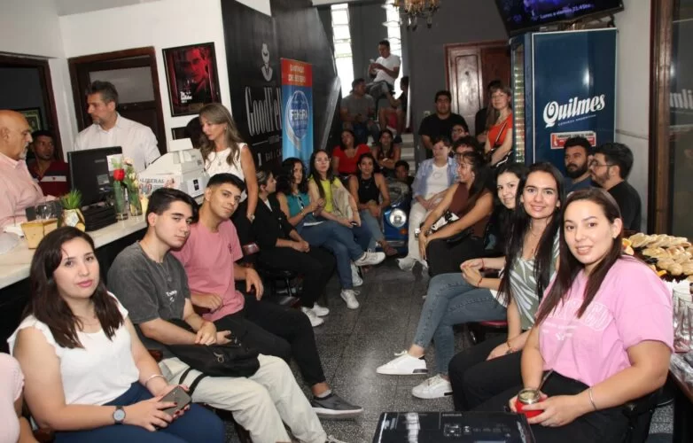 Realizaron el curso de bartender destinado a los hoteles y locales gastronómicos de la ciudad Capital