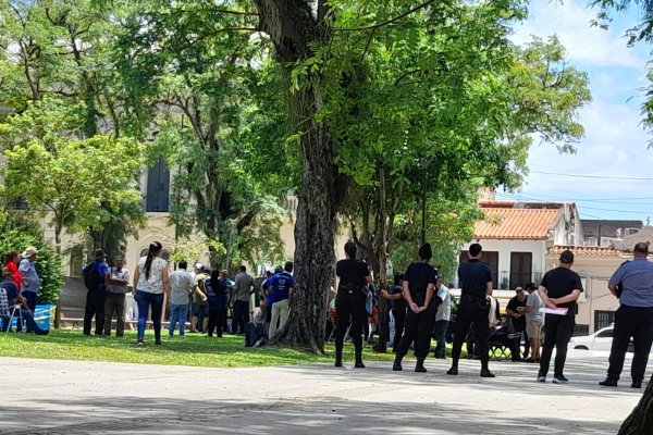 La protesta contra el ajuste en Corrientes: denunciaron aprietes y demoras a policías retirados