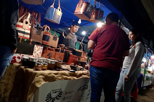 Feria de emprendedores jóvenes en Corrientes