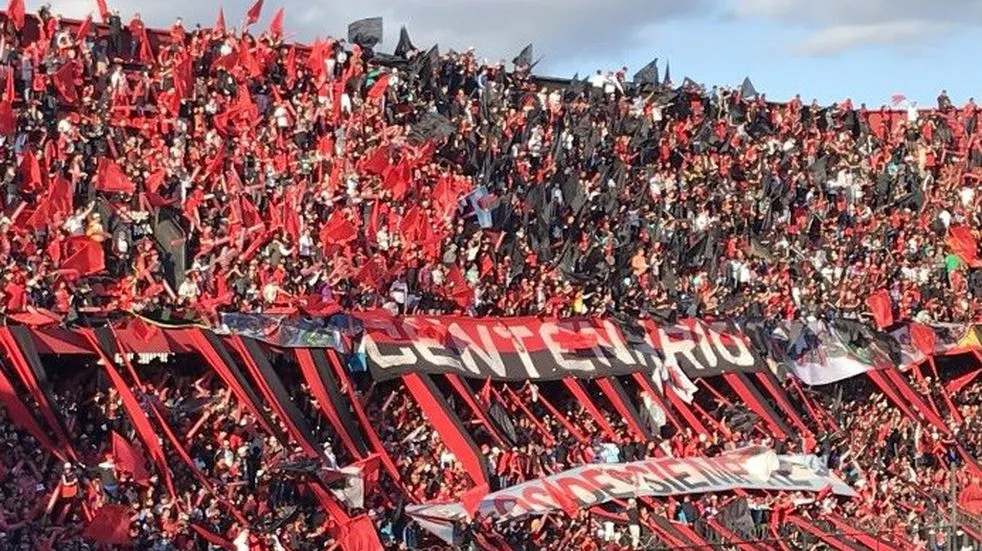 Conmoción en el fútbol: se suicidó un hincha de Colón tras el descenso