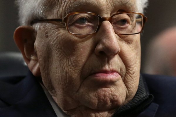 Que Henry Kissinger no descanse en paz