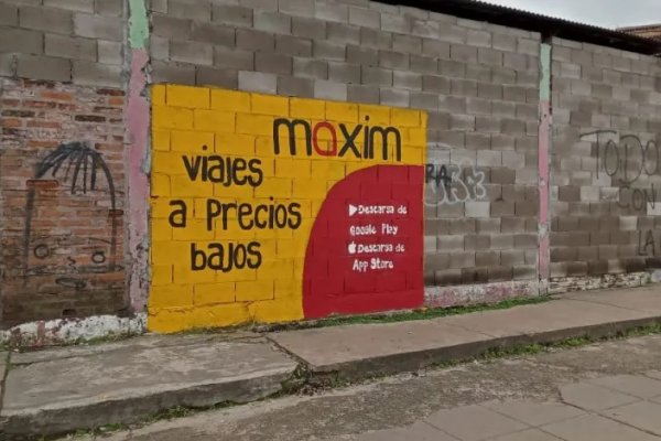 Corrientes: Multarán a una empresa de transporte por llenar de pintadas publicitarias la ciudad