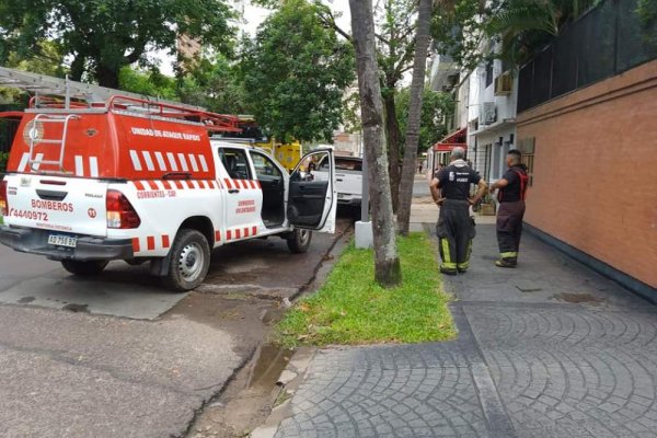 Corrientes: Se incendió una casa en un barrio capitalino y rescataron a una mujer