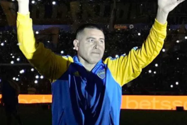 El entrenador que le interesa a Riquelme para Boca