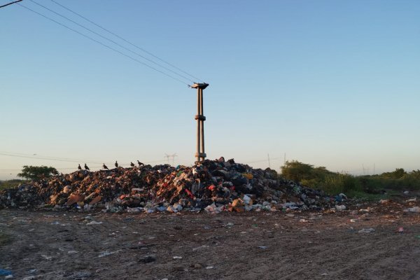 Paso de la Patria: alarma por un basural a cielo abierto y en zona urbana