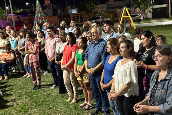 Inauguraron el Arbol de Navidad y el Pesebre en el Barrio Concepción