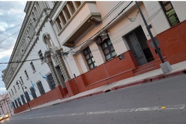Impacto del ajuste en Corrientes: despiden a precarizados en ministerios