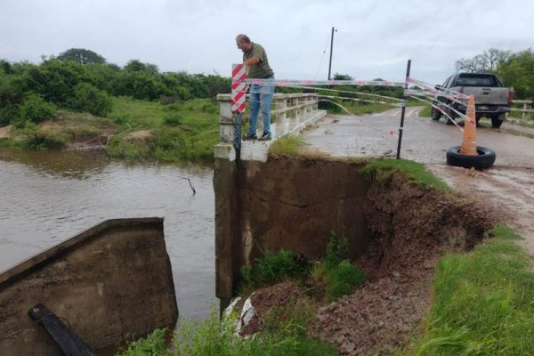 Corrientes: Zona San Isidro: otra ruta provincial cortada por colapso de alcantarilla