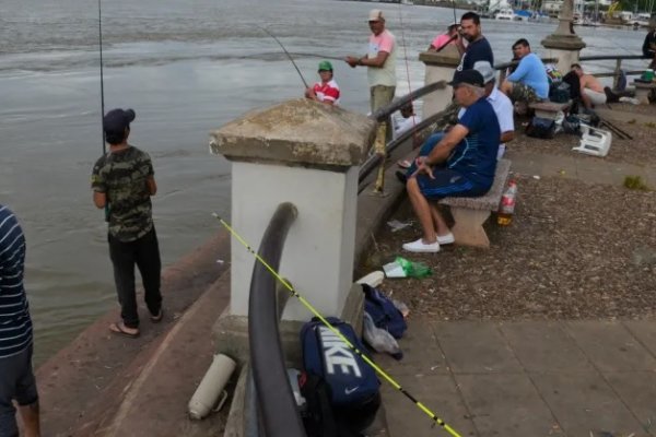 Un pescador trató de apuñalar a un agente de Guardia Urbana de Corrientes