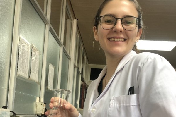 Seleccionan a estudiante de Bioquímica para una beca en la Universidad de Indiana