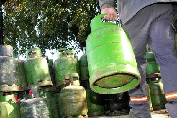 El martes llegarán a Corrientes aumentos de hasta 150% en las garrafas