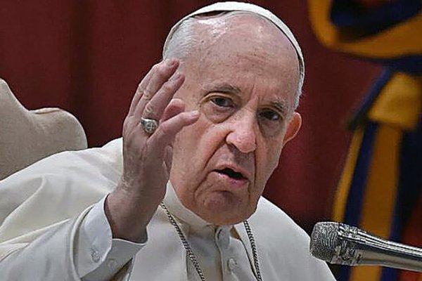 Francisco calificó como “crímenes de guerra” los ataques a civiles en Gaza y pidió paz en la región