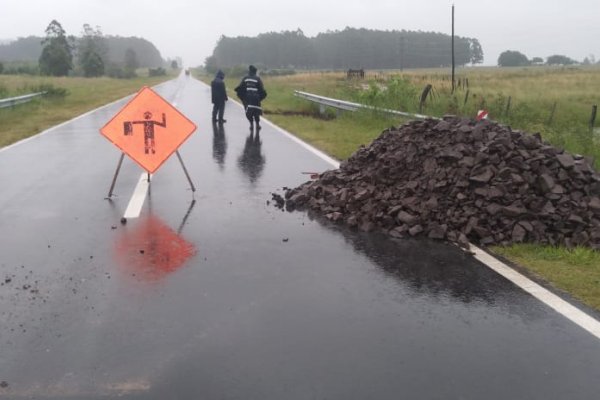 Corte de tránsito en Ruta Nacional N° 12, entre Mantilla y Rotonda 9 de Julio