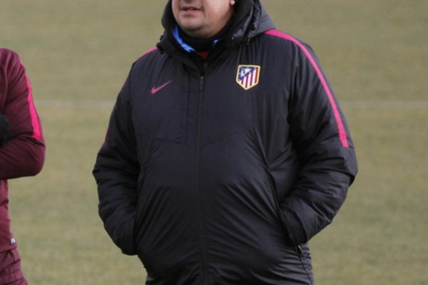 Inesperado: Mono Burgos cruzó al Cholo Simeone