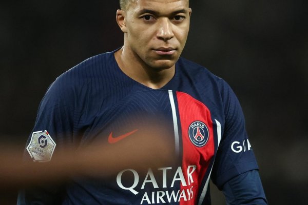 El Presidente del PSG reveló detalles para retener a Mbappé
