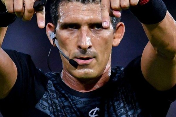 Merlos apuntó contra Jorge Almirón por el último Superclásico