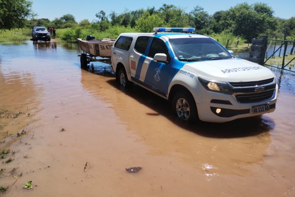 Prefectura asiste a familias afectadas por las inundaciones en Corrientes