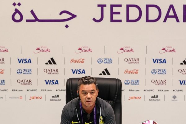 ¿Qué pasó? La tremenda decisión de Gallardo con Benzema