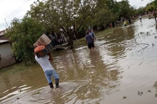 Medio centenar de Personas continúan evacuadas en Corrientes
