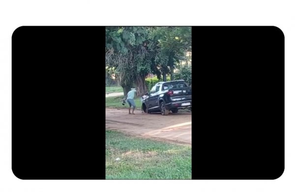 Paso de la Patria Corrientes: le destrozaron el auto a una turista