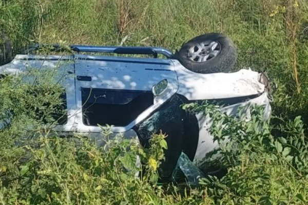 CORRIENTES: Una Camioneta Con 5 Personas Volcó Cerca Del Puente Santa Lucía