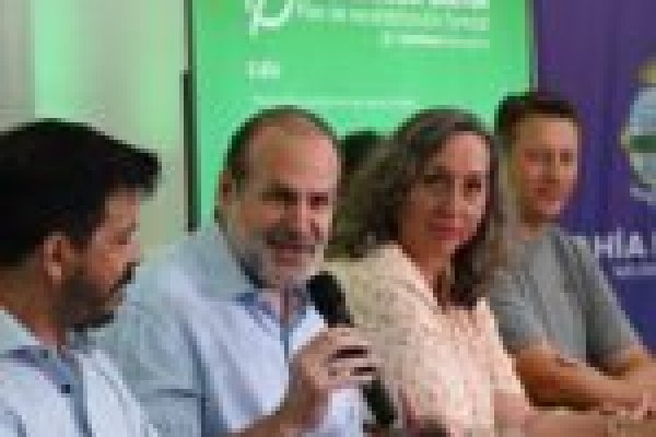 Susbielles presentó el plan 