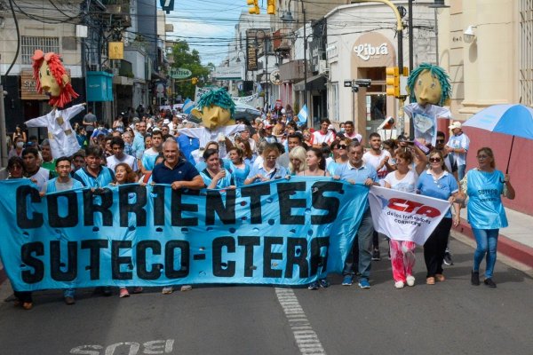 Docentes de Corrientes piden urgente suba al salario básico acorde a la inflación