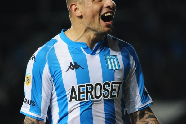 ¡Todo confirmado! Emiliano Vecchio fue presentado en su nuevo equipo