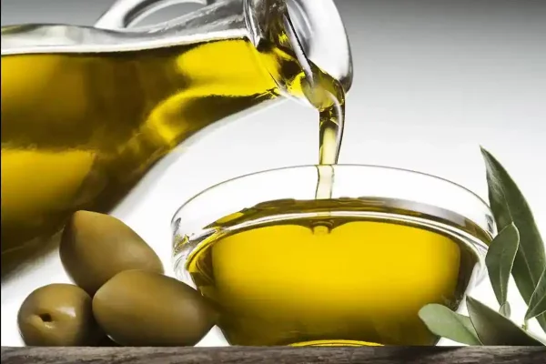 Prohiben la venta de un aceite de oliva que circula de manera 